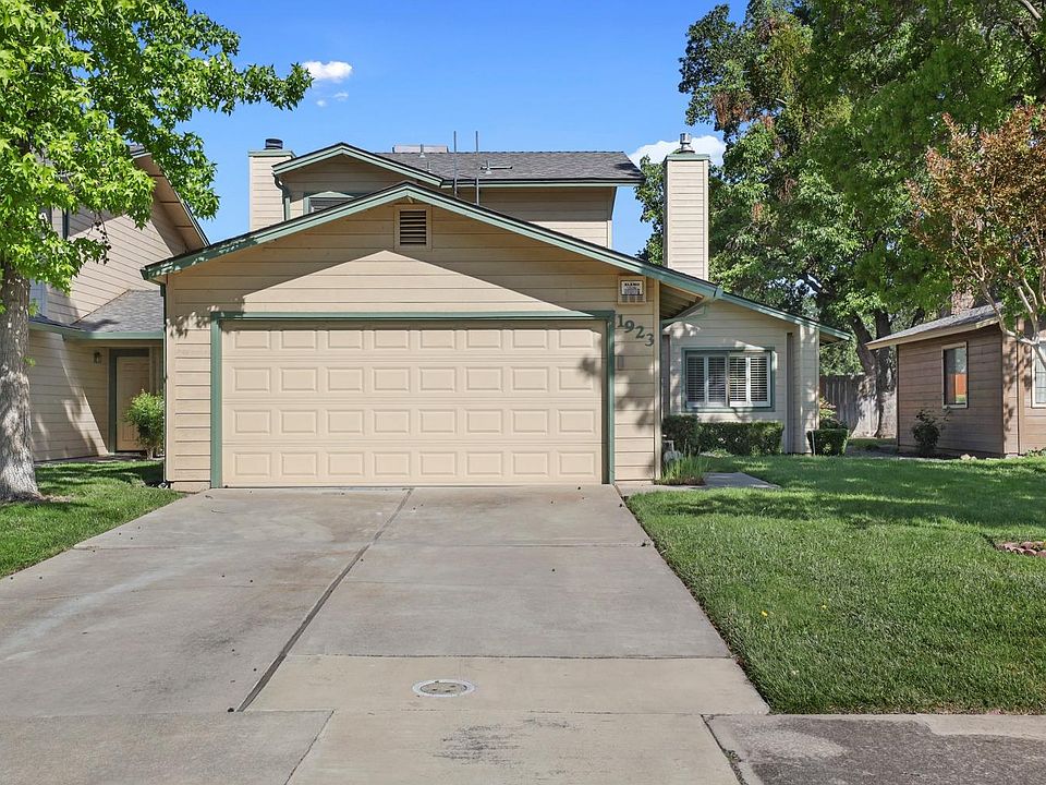 1st image of 1923 Hacienda Dr