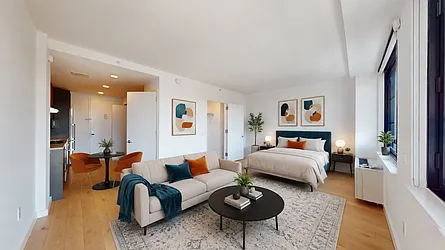 144-74 Northern Boulevard, #8Q