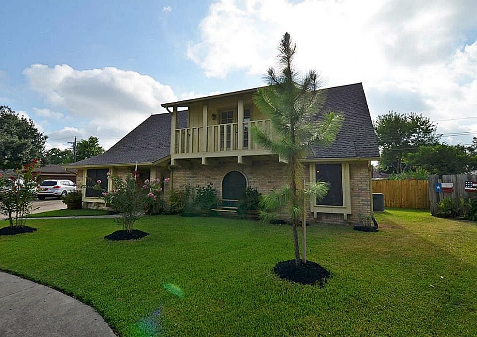1st image of 20902 Park Brush Cir
