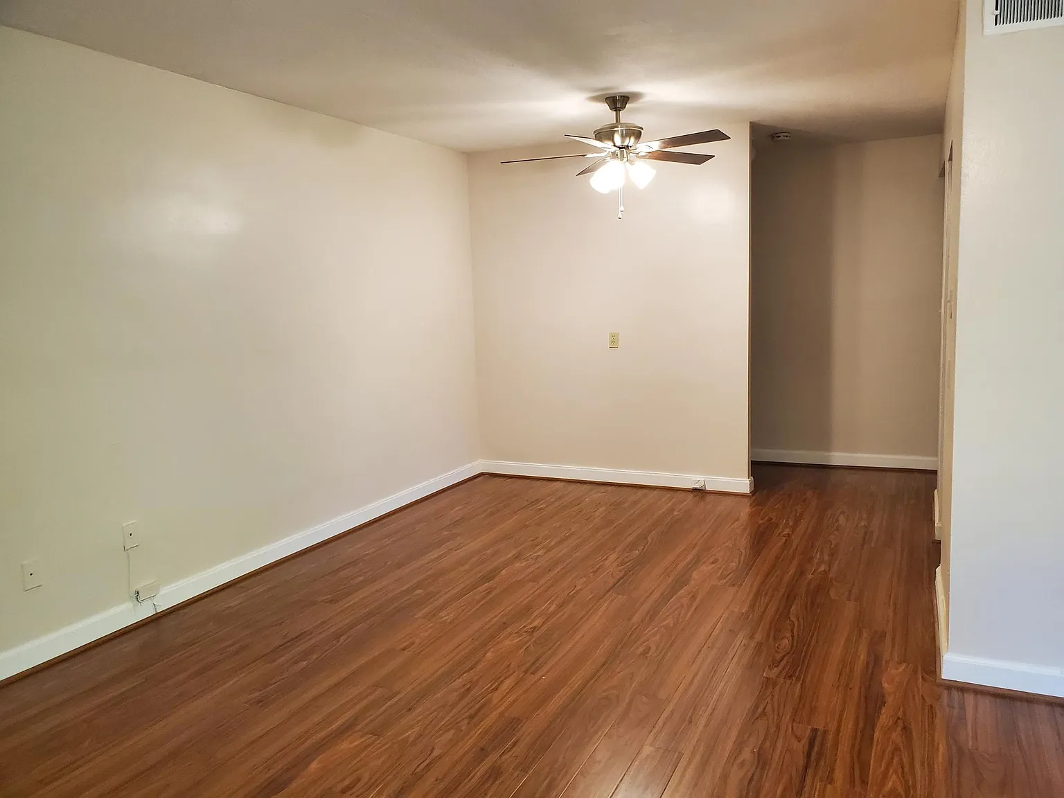 3837 Hamilton St — Photo 4