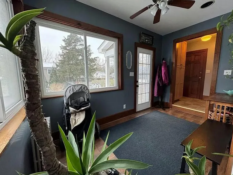 38 Terrace Ave — Photo 8