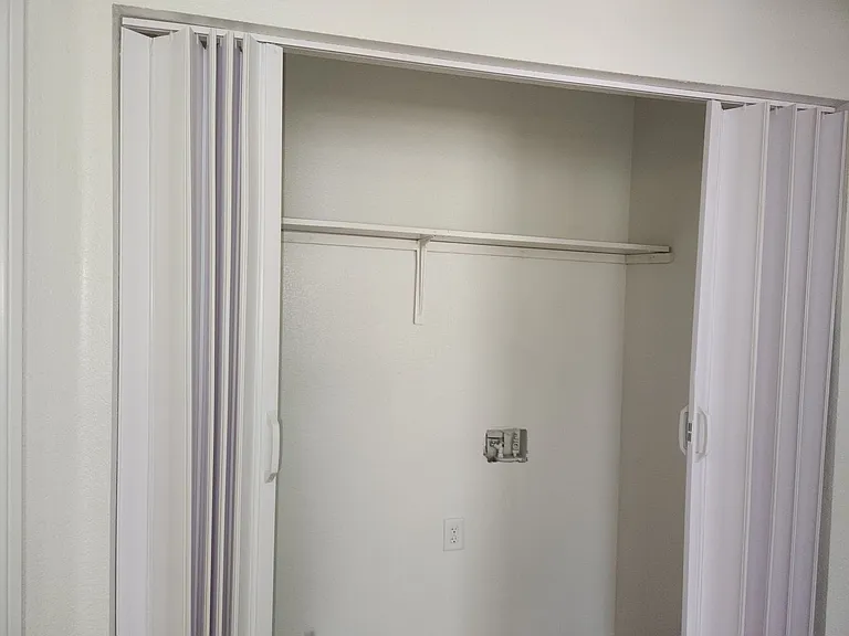 6556 Bradford Ln — Photo 24