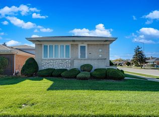 1225 Memorial Dr, Calumet City, IL