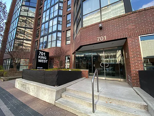 701 King St W #211 Photo 1