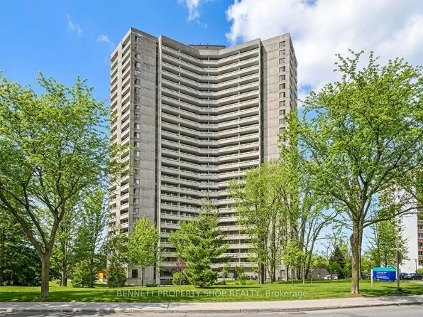1081 Ambleside Dr #1201, Ottawa, ON K2B 8C8