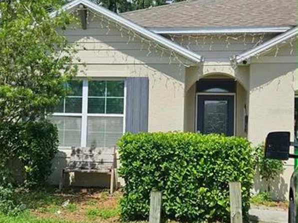 301 Charles Dr, Deland, FL 32724
