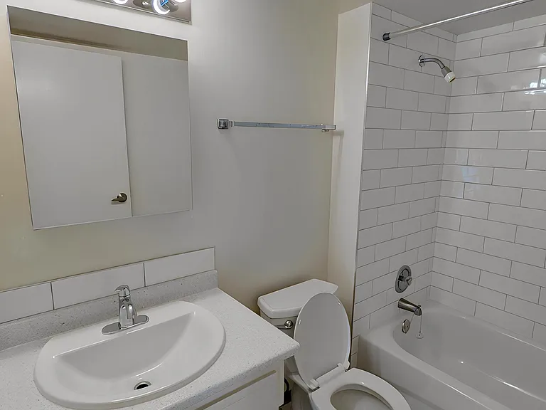 1550 Duchess Ave #407 — Photo 13
