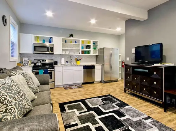 514 Monastery Pl #1F, Union City, NJ 07087