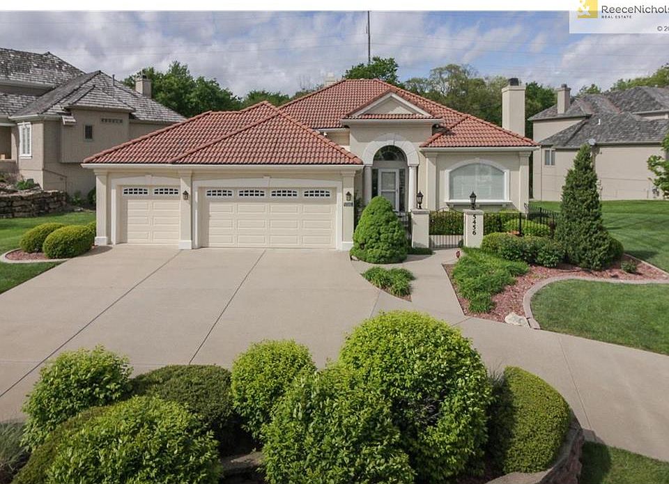 1st image of 5456 NE Northgate Cir