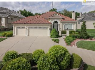 5456 NE Northgate Cir, Lees Summit, MO 64064