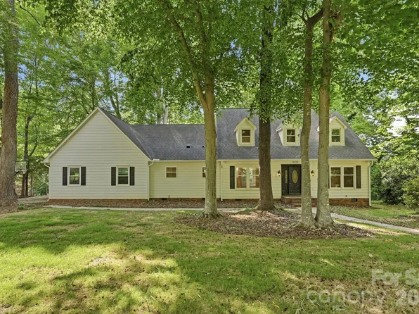 3323 Lincoln Ln, Gastonia, NC 28056