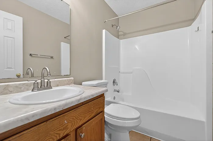 9833 Worthington Blvd — Photo 28