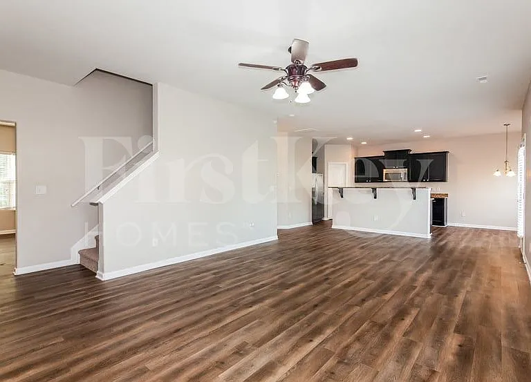 2516 Meadow Crossing Dr — Photo 4