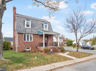 8004 Manor Rd, Parkville, MD 21234