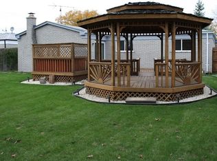 3246 Marc Dr, Sterling Heights, MI 48310