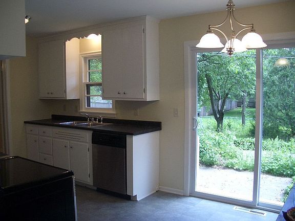 Eat in kitchen! New patio door!
