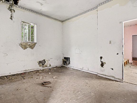 5th image of 1223 Hermes Ave
