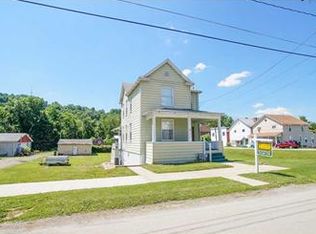 404 S Main St, Point Marion, PA 15474