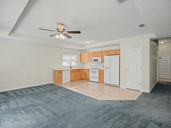 2nd image of 5636 Andrea St