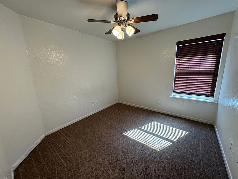 1204 Cinch Dr — Photo 9