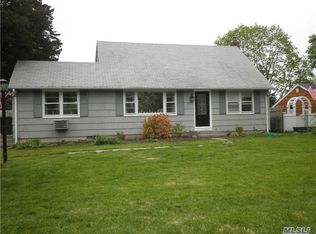46 Cayuga Ave, East Northport, NY