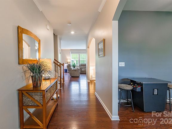 3rd image of 113 Lassen Ln