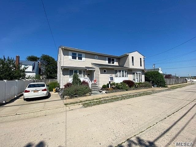 1st image of 3 Glenwood Ave