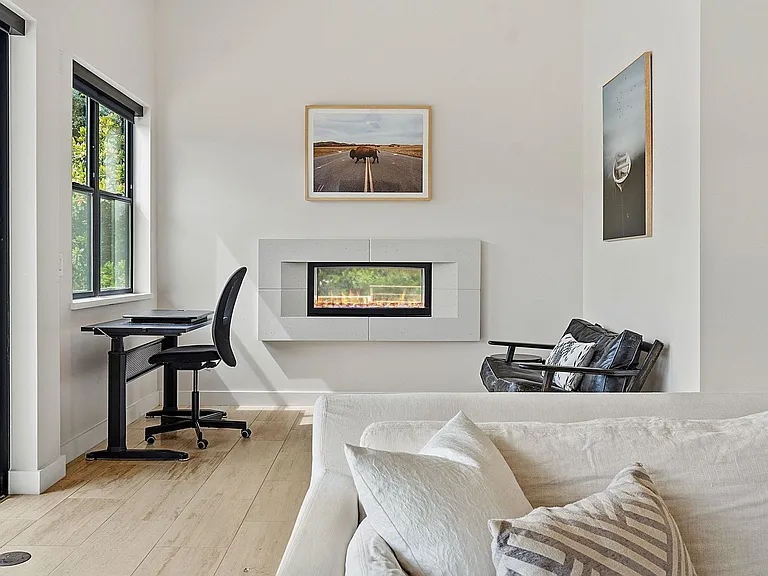 3605 Robbins Rd — Photo 8