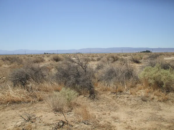 W Avenue A #12-43, Lancaster, CA 93536