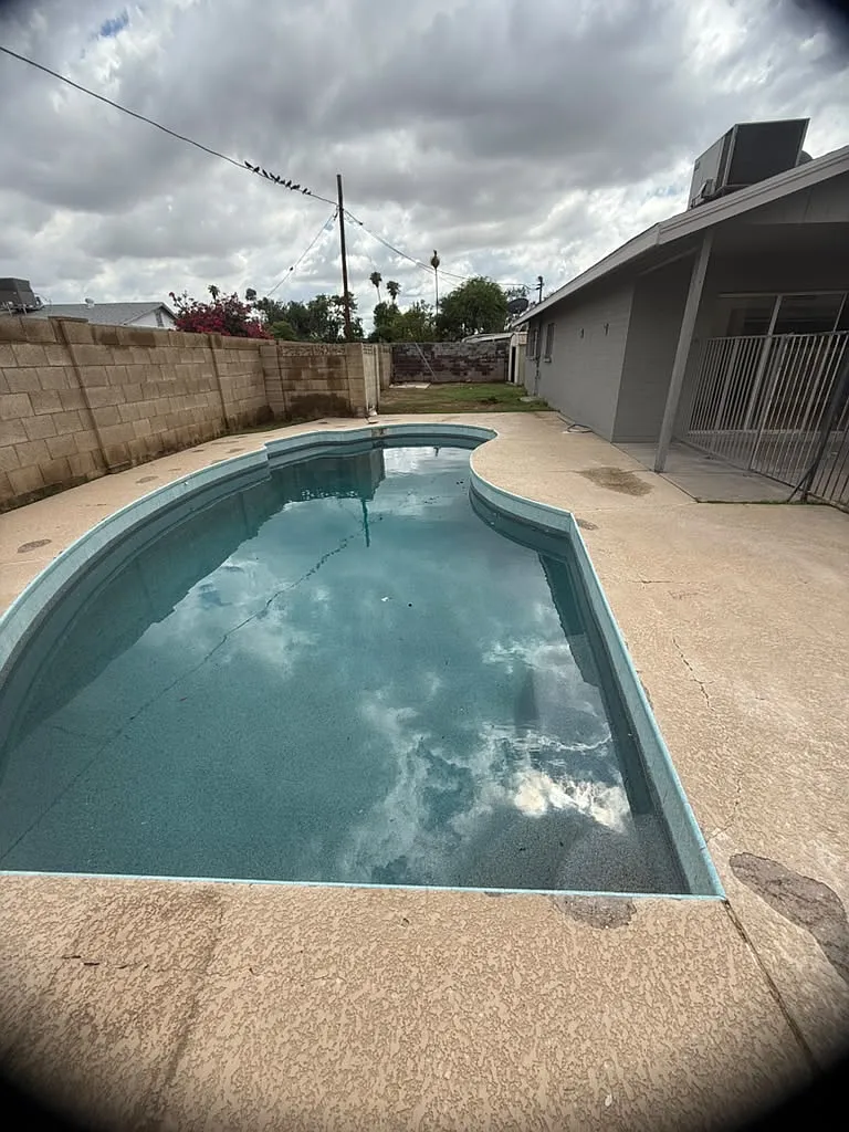 4 bed, 2056 sqft, $2,260 — Photo 2