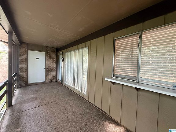 4th image of 3101 Lorna Rd Unit 424