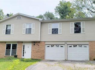 2584 Lower Skyline Dr, High Ridge, MO 63049