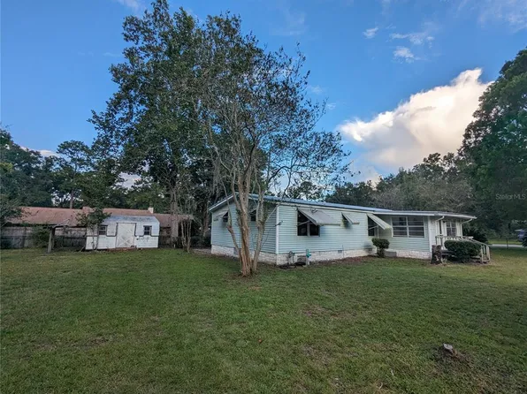 801 Craven St NE, Branford, FL 32008
