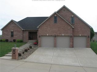 266 Angela Dr, Scott Depot, WV 25560