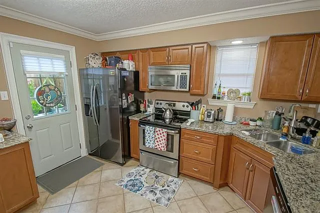 238 N Labarre Dr — Photo 7