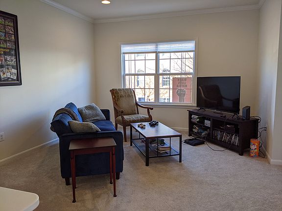 Furnished common areas!