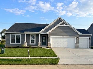 28927 Old Court Dr, Foristell, MO 63348