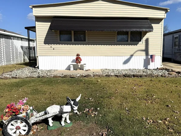159 New Hope Ln, Williamstown, NJ 08094