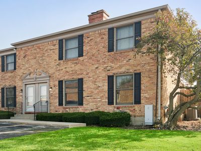 1817 Sessions Walk, Hoffman Estates, IL, 60169