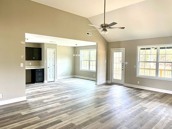 3rd image of 13 Echo Rdg Lot 13