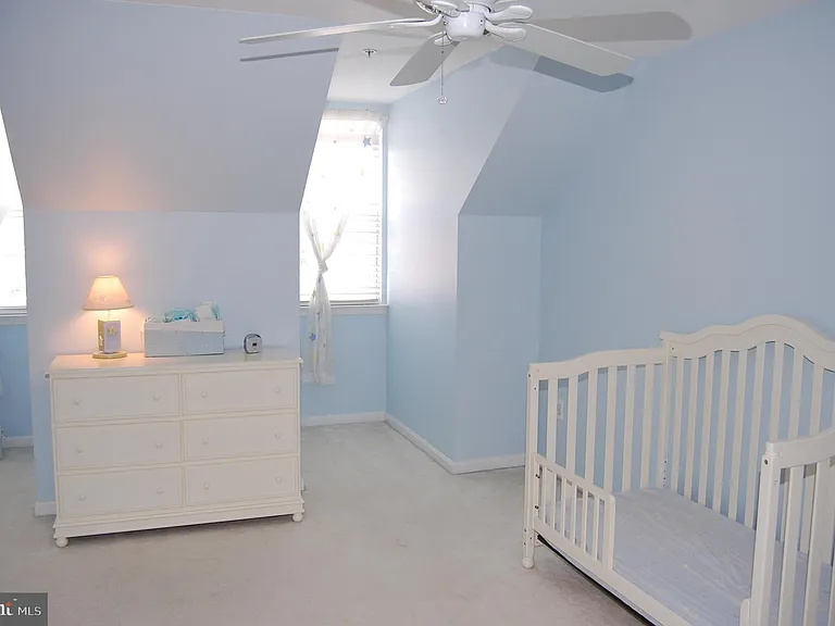 194 Martin Ln — Photo 19
