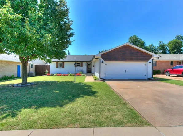 208 E 29th St, Edmond, OK 73013