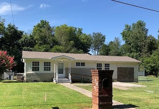 1st image of 510 Linda Dr SE