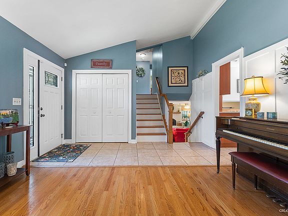 4th image of 2076 Gladstone Dr
