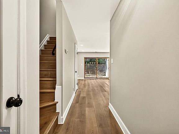 4th image of 7617 Tiverton Dr