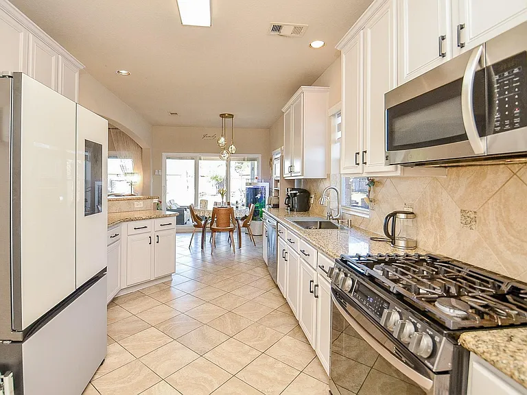 3115 Sachse Ct — Photo 7