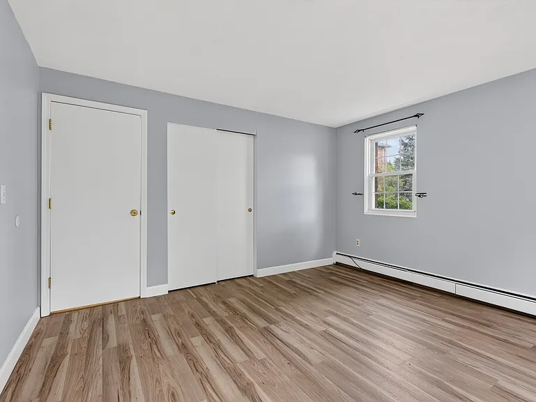 7 Karen Cir #2A — Photo 15