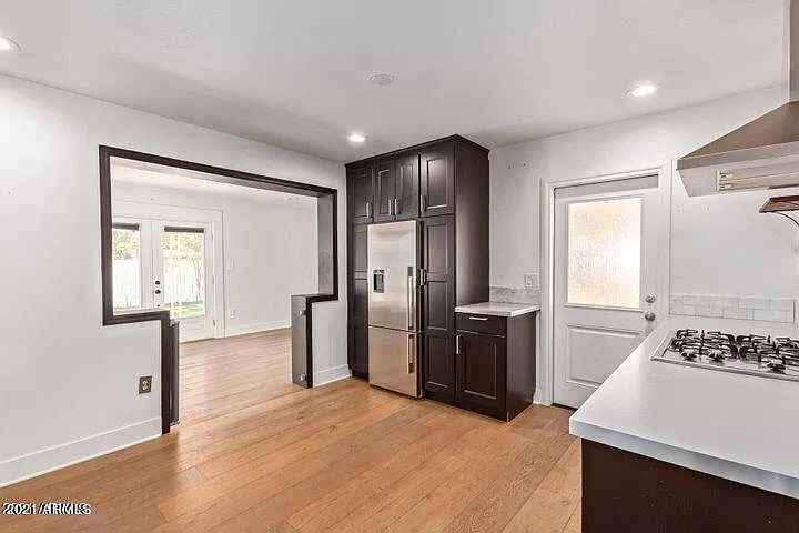 2 bed, 1340 sqft, $2,200 — Photo 4