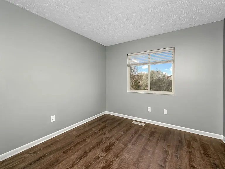 4597 Blainfield Ct — Photo 10