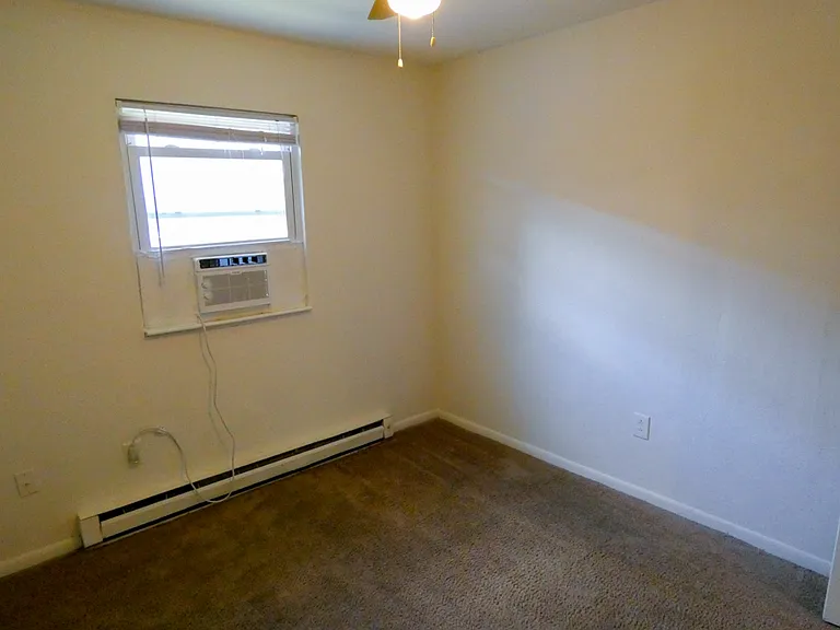 4200 Bowdens Ferry Rd — Photo 7